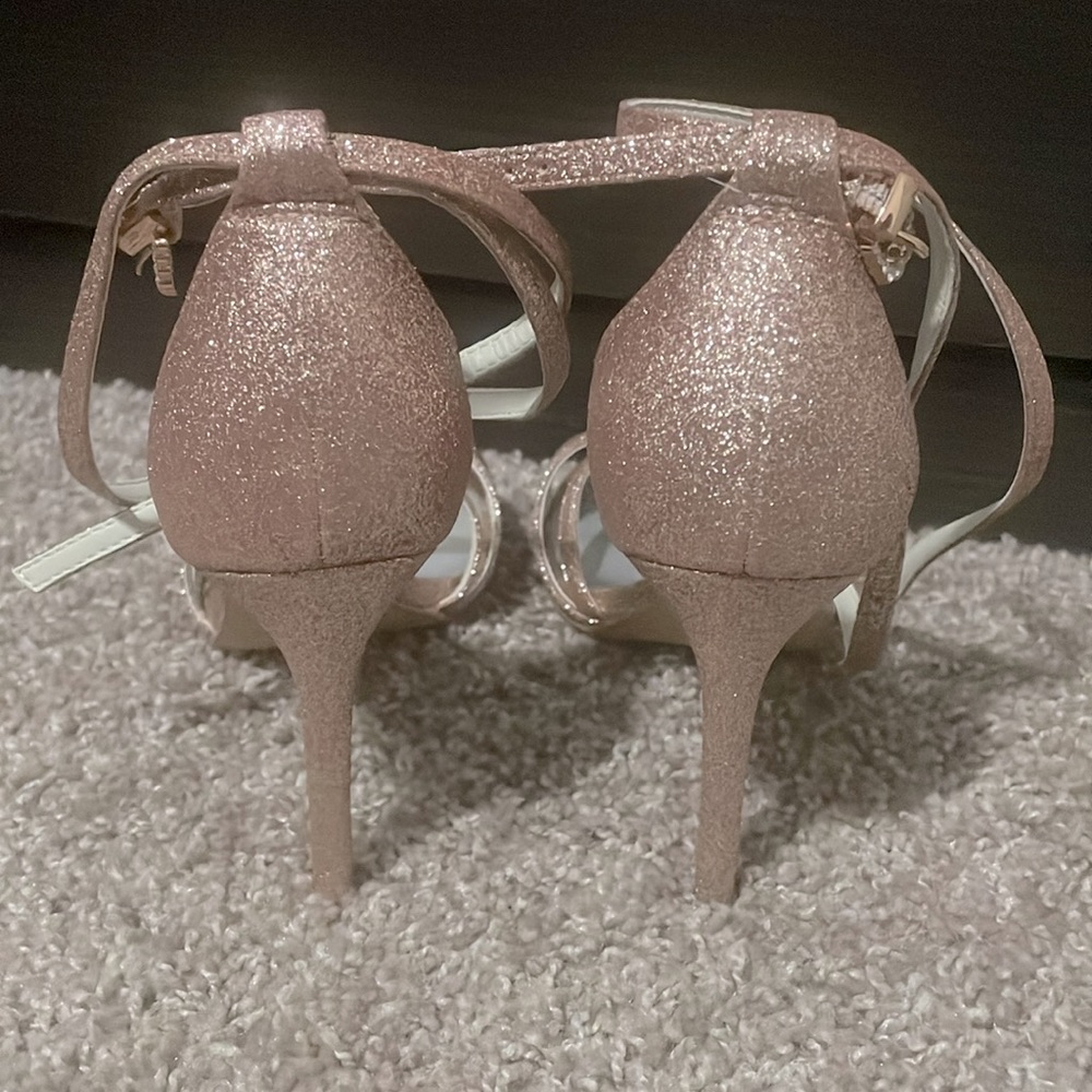 White By Vera Wang Rose Gold Heels - Picture 8 of 10